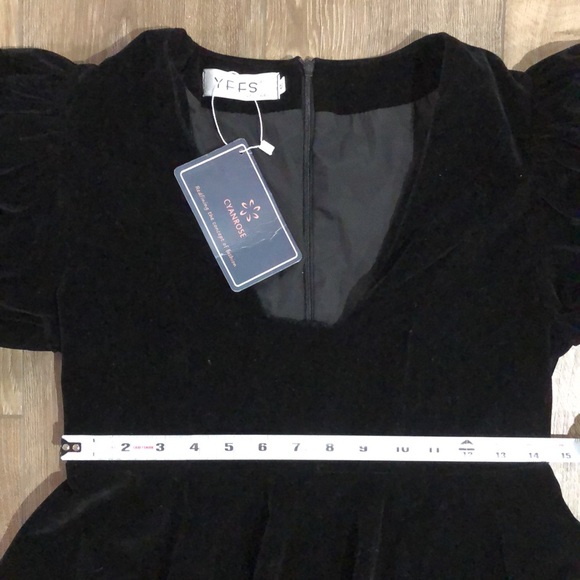 NWT - YFFS Cyanrose Velvet Peplum Mini Dress - Picture 12 of 13